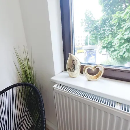 Alfa 4zw Lage Berliner Platz Max 8 Personen Netflix Kueche Wm L 4br 7 Beds 8 People L Fully Equipped Kitchen & Bathroom Lägenhet